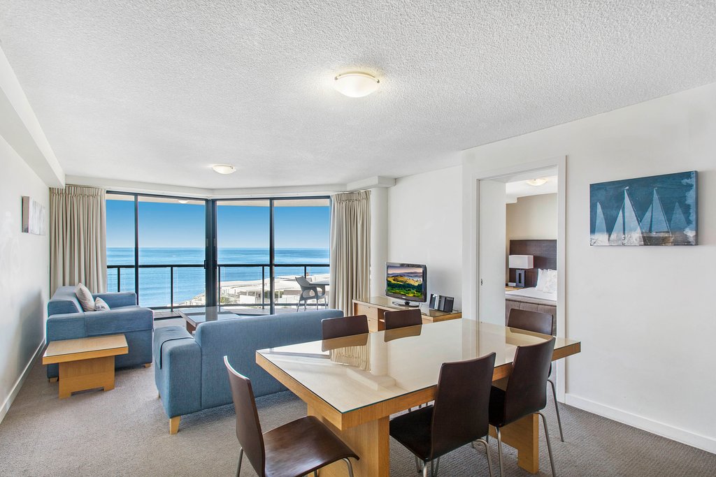 Mantra Mooloolaba Beach Resort room